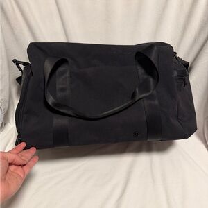 Lululemon Command the Day Black Duffel Bag